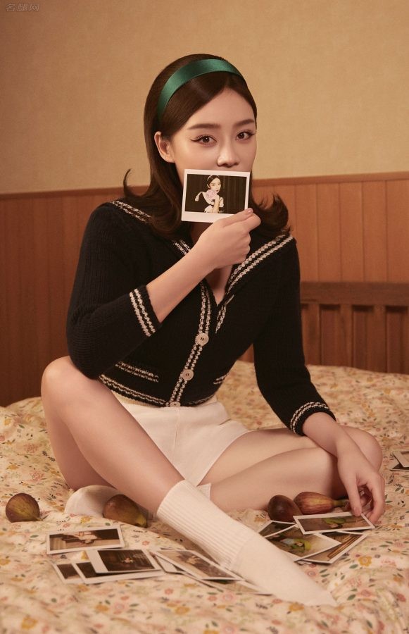 《茜茜姐妹》袁姗姗复古温馨写真秀美丽大腿(5/6)