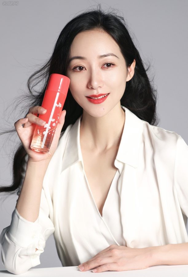 韩雪大美人拍摄产品宣传照一张气质美脸高清照片(8/8)