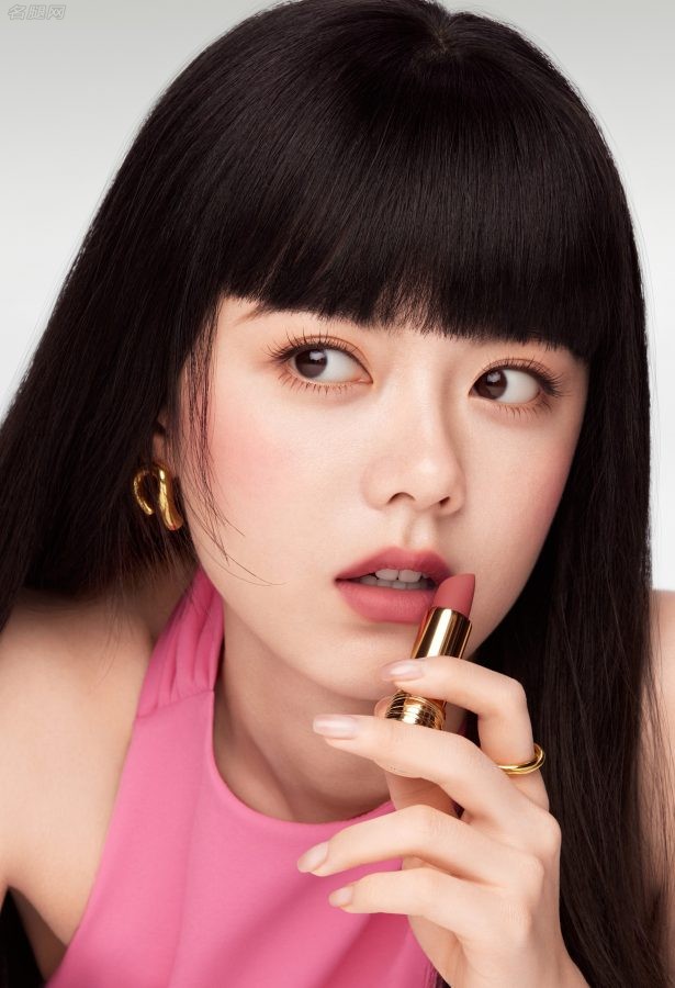 赵今麦为兰蔻品牌拍摄多巴胺妆容美照(3/6)