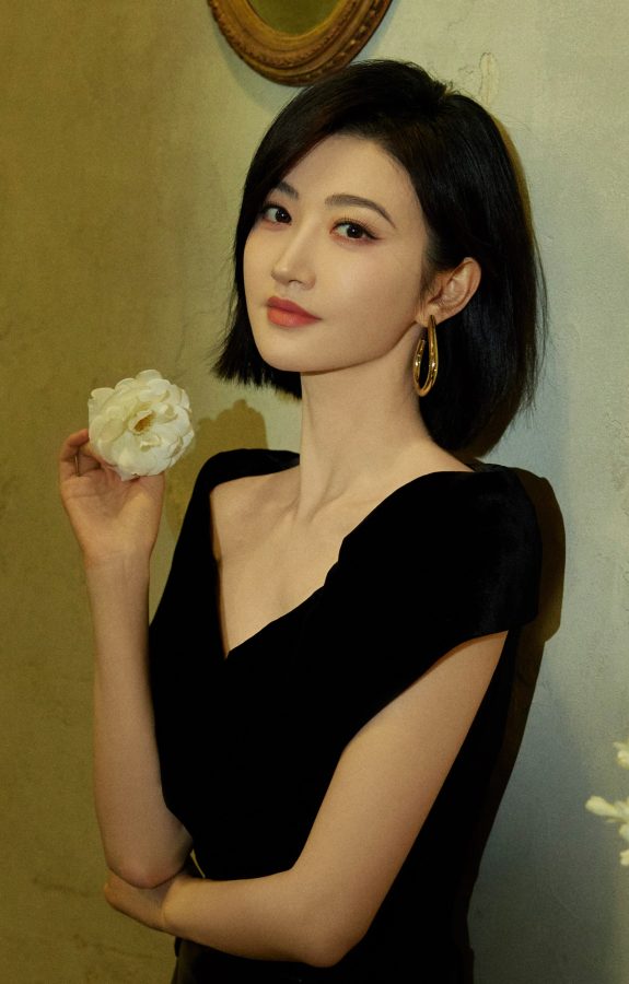 美女明星景甜皮裙下纤长笔直的玉腿（第5张/共13张）
