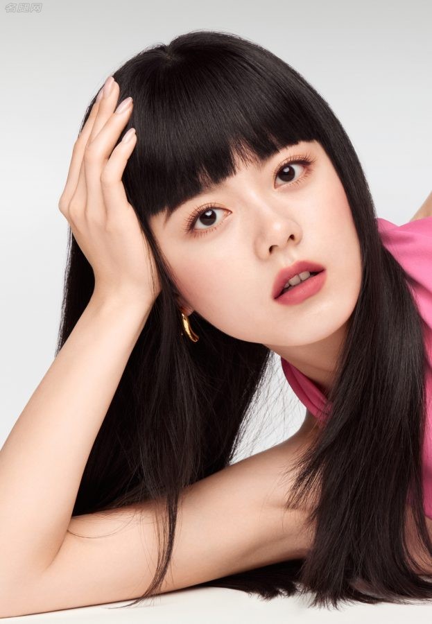 赵今麦为兰蔻品牌拍摄多巴胺妆容美照(2/6)