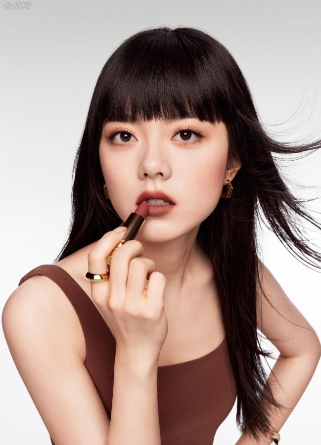 赵今麦为兰蔻品牌拍摄多巴胺妆容美照(5/6)