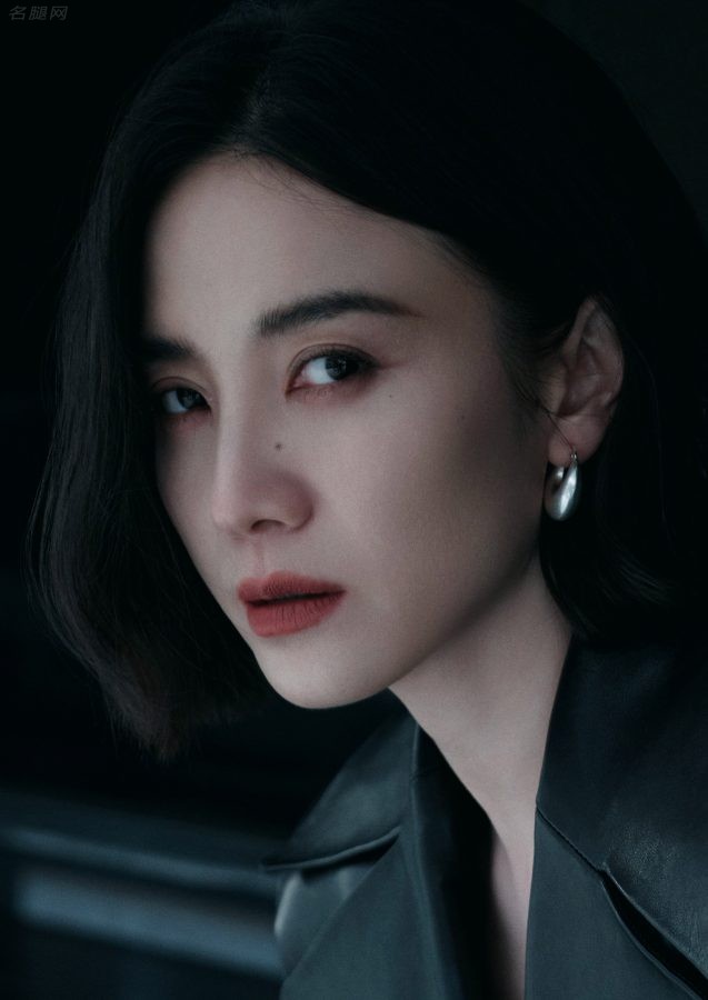 宋佳腿上穿的这个叫丝袜高跟靴？(3/10)