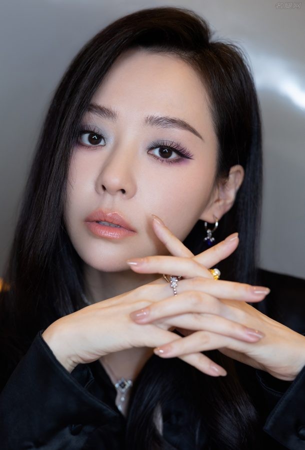 张靓颖翻白眼脸部高清美图(3/6)