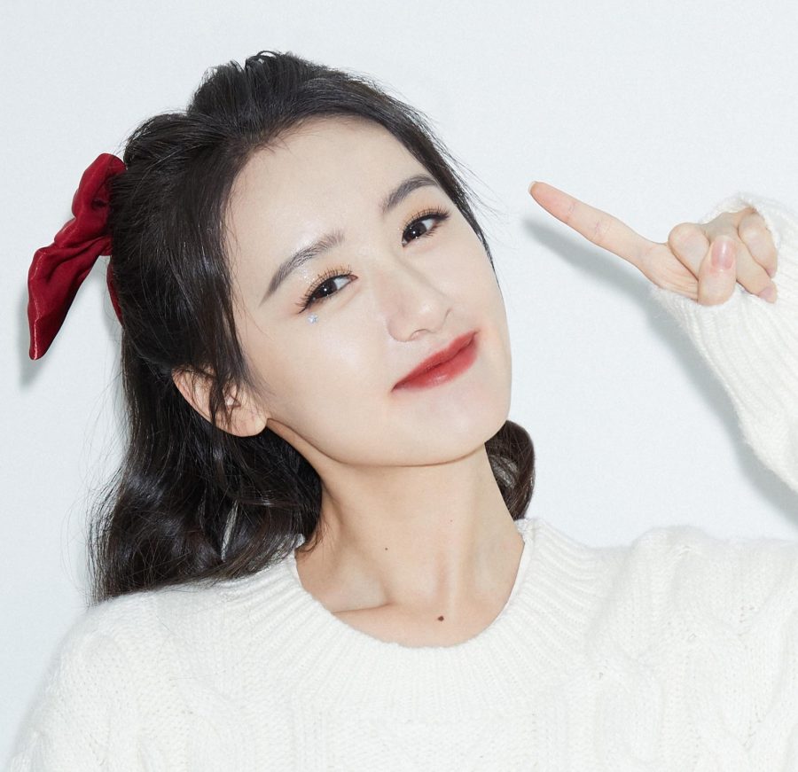 袁冰妍摆各种可爱pose美脸特写(5/8)