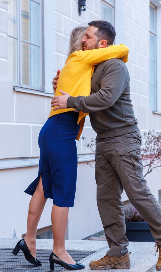Kaja Kallas腿穿质感丝袜会见小泽(7/8)