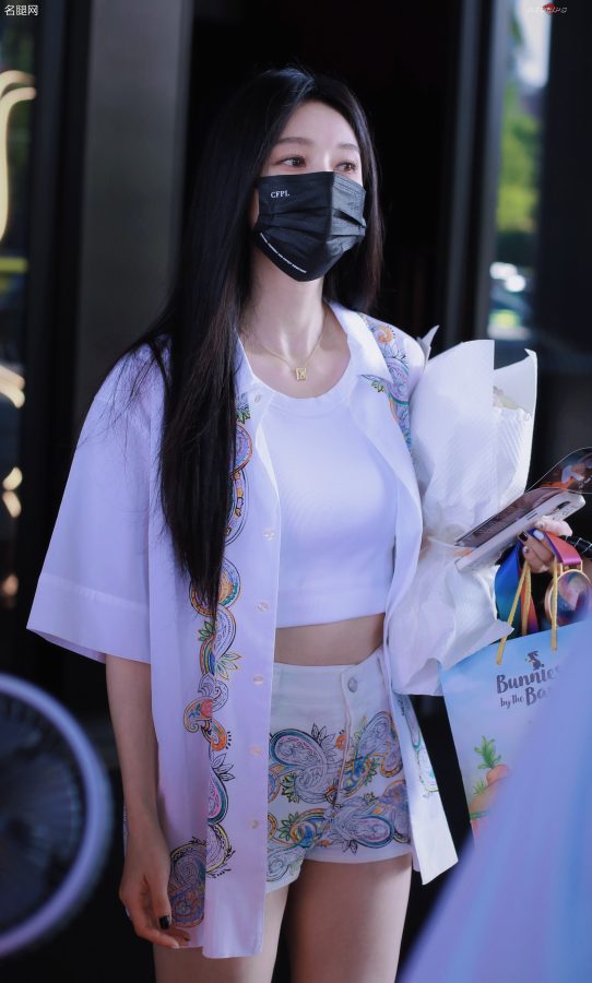 张俪裤子太短腿太长(4/9)