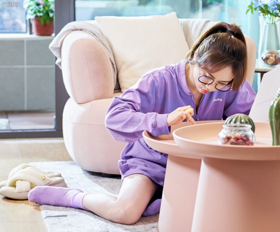 电视剧《闪耀的她》刘芸美腿剧照(3/15)