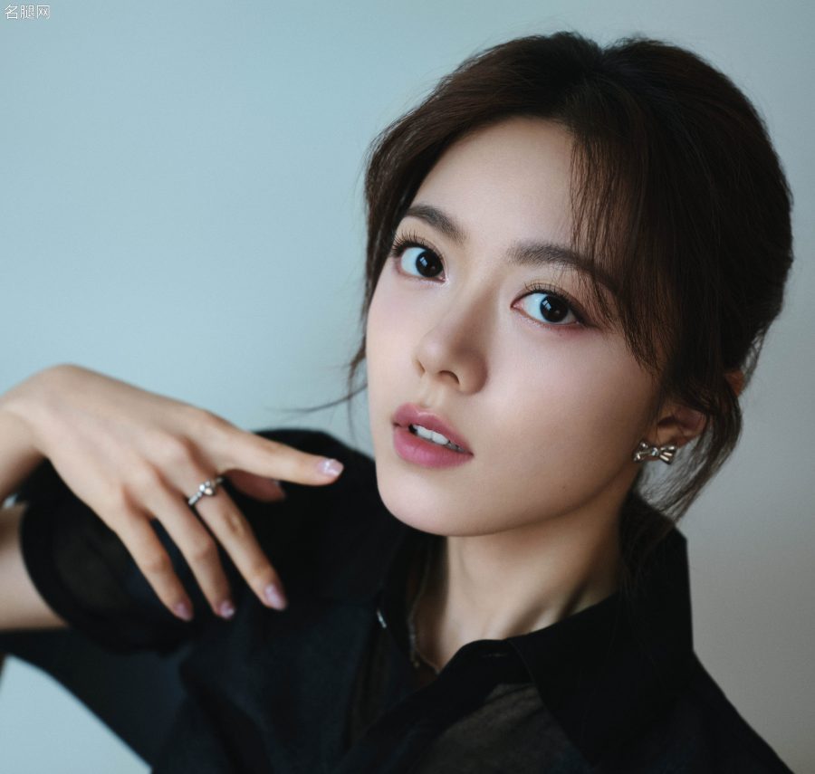 赵今麦少女美腿穿短靴温柔浪漫(3/16)