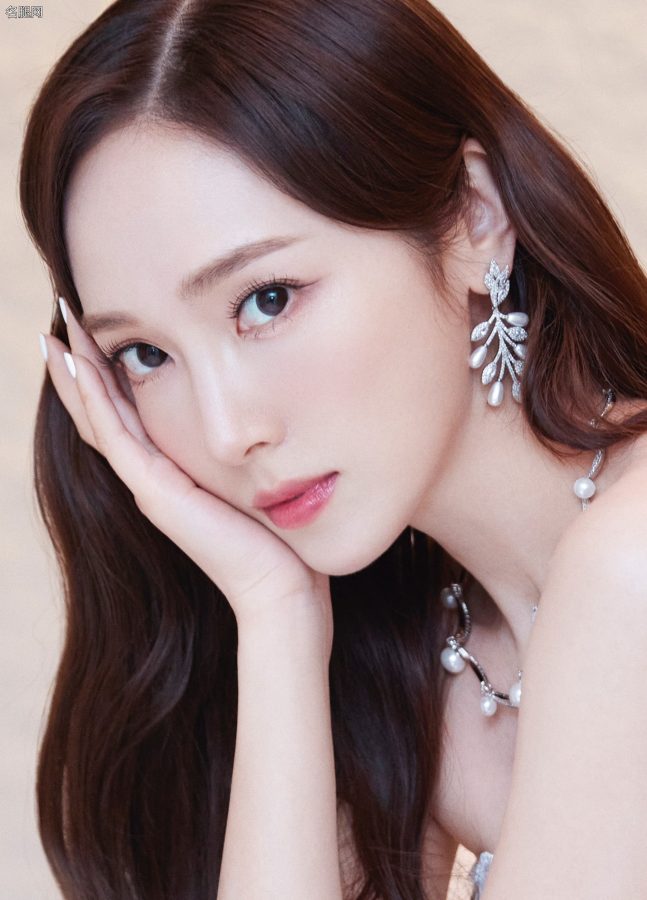 少女时代郑秀妍白滑玉腿穿防水台恨天高美丽动人(6/6)