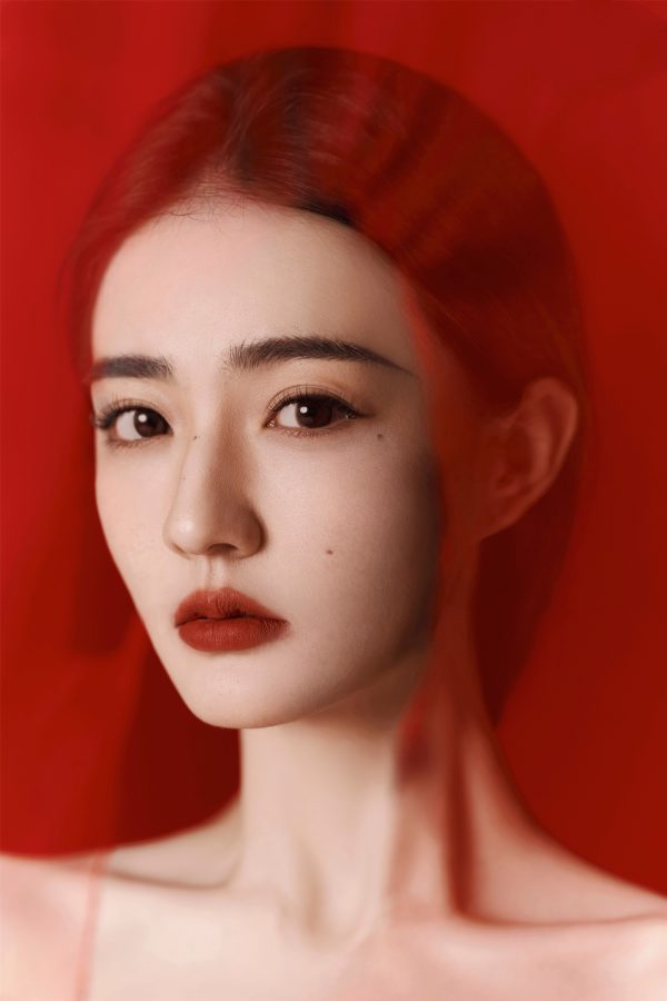 红衣女侠徐璐光足冷艳魅力大片(6/9)