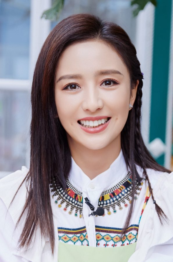 佟丽娅笔直白皙的美腿太好看(5/5)