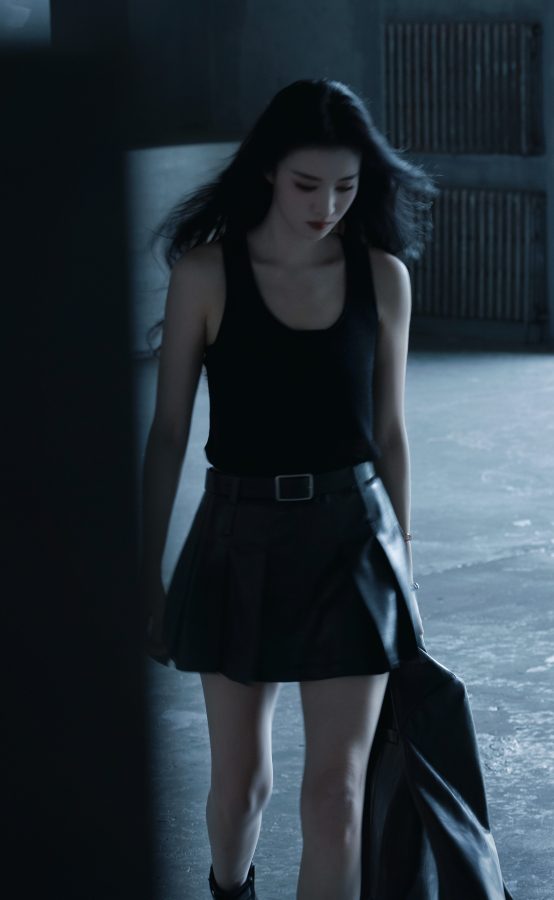 冷酷的美少女王楚然皮裙长腿散发迷人魅力(5/7)