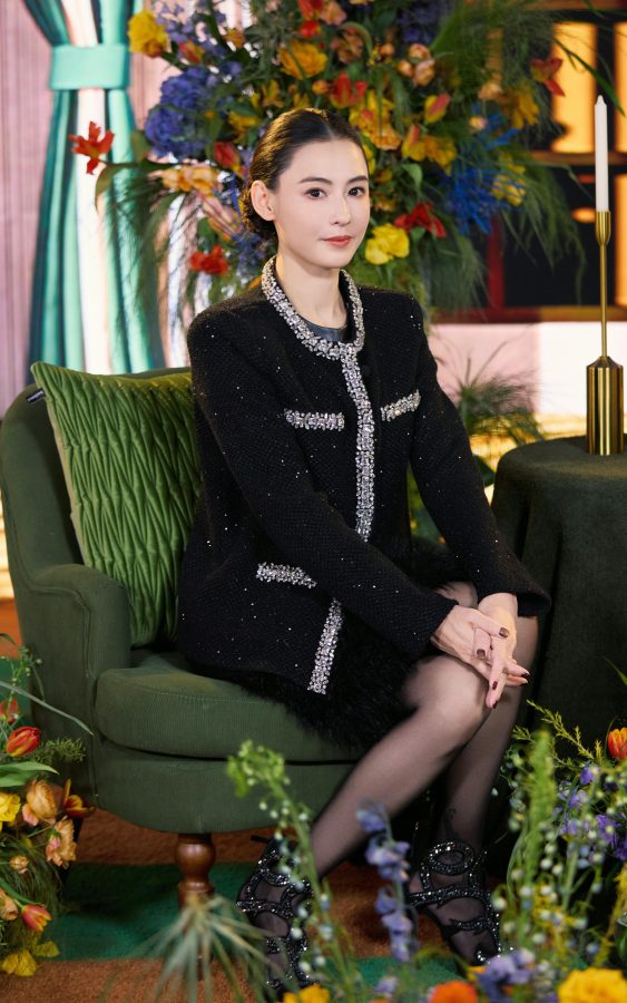 张柏芝腿穿黑丝亮相魅力不减当年(1/14)