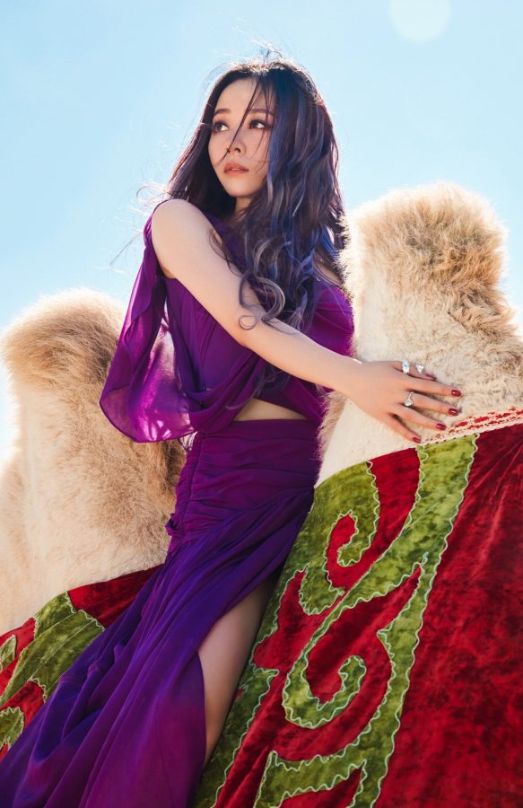 漫漫沙漠里美艳的西域美人张靓颖(4/5)