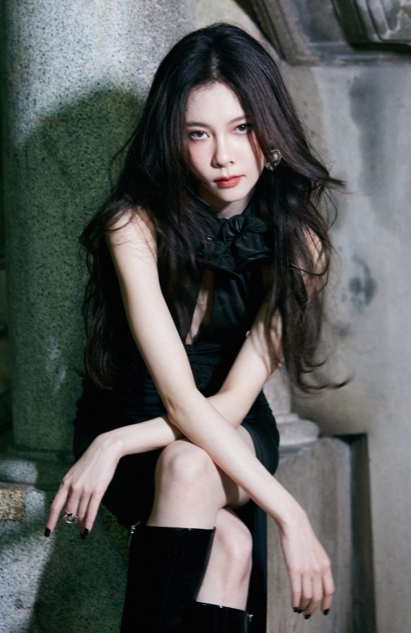 美御姐宋妍霏白长腿穿皮靴魅力100%(2/6)
