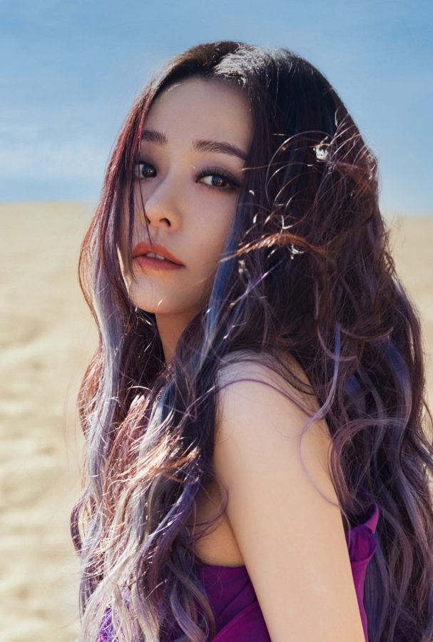 漫漫沙漠里美艳的西域美人张靓颖(2/5)