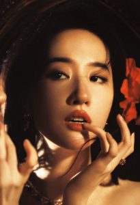 刘亦菲双马尾美腿写真照