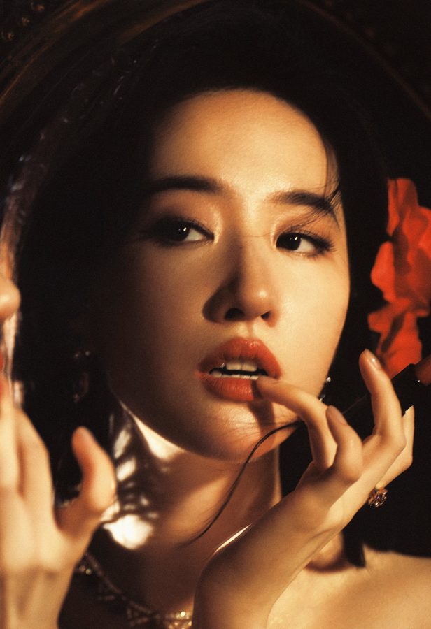 刘亦菲双马尾美腿写真照(6/6)