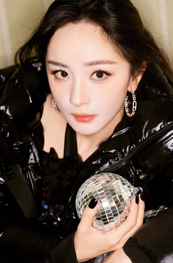美女明星杨幂镜头下光芒四射的美腿(10/10)