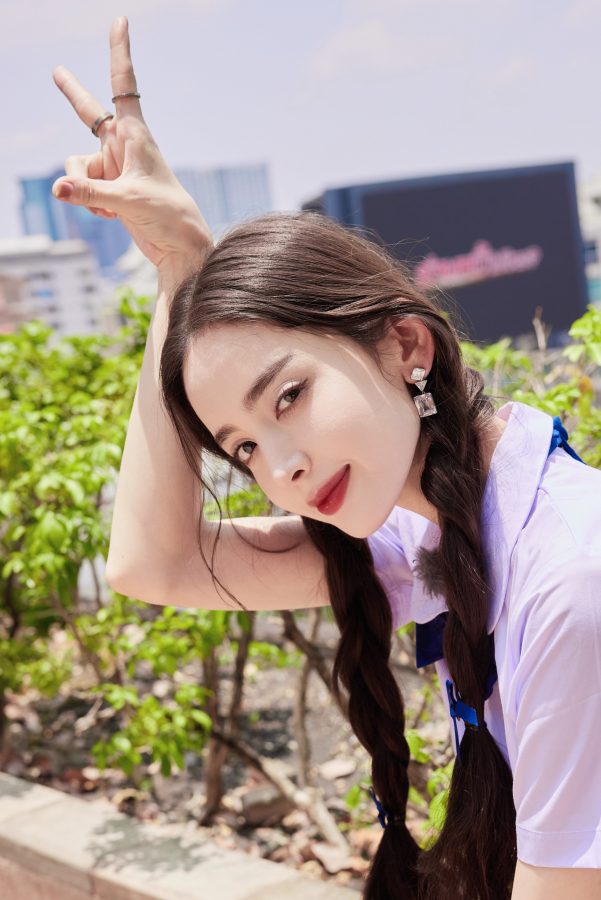 双马尾长腿学妹古力娜扎清纯美照(4/9)