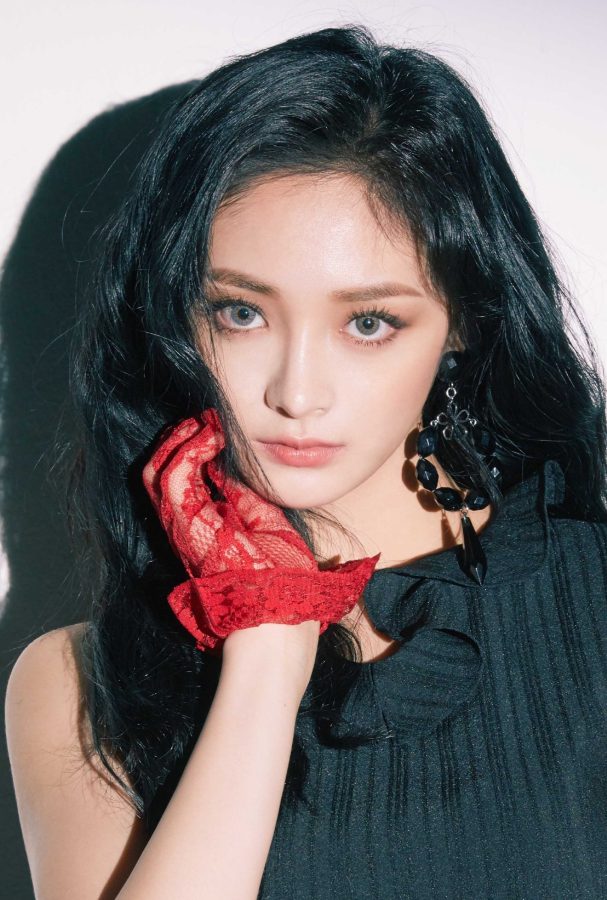 美丽灵动的少女周洁琼细白腿穿短靴(3/3)