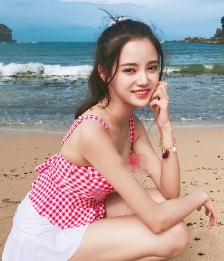 身材娇小的妹子孙珍妮海边泳衣外拍(2/5)