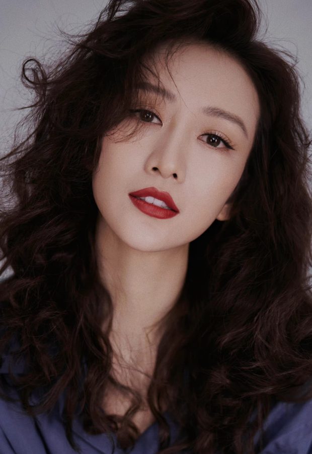 王鸥姐美脸盯屏摄影(5/6)