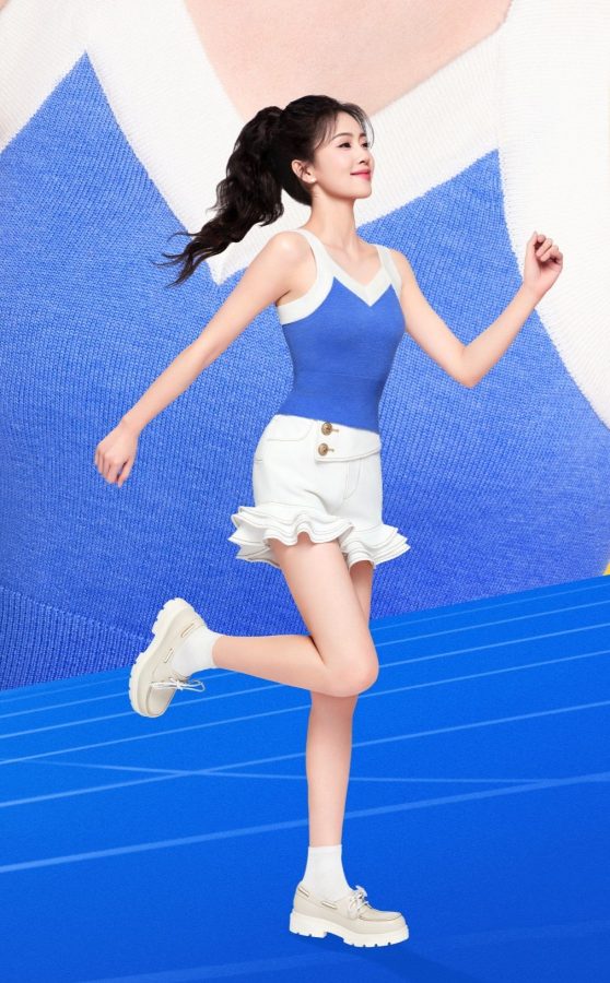 白鹿美腿如玉为安慕希拍摄宣传照(2/8)