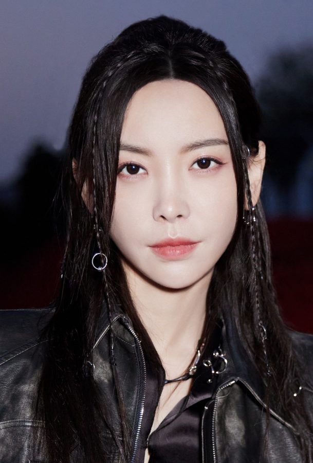 于文文高级感纤瘦的美大腿(4/7)