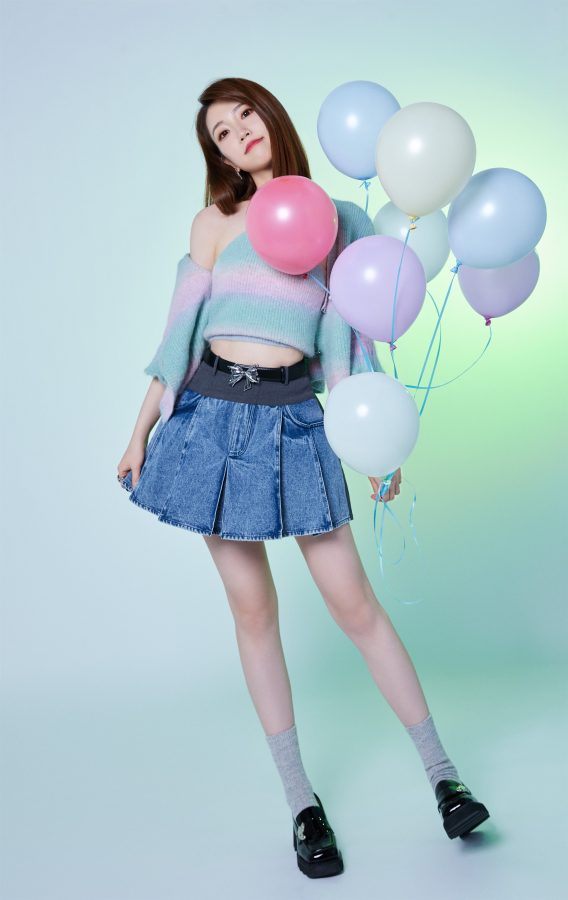 美女主持人张纯烨今日可爱风写真美腿纤长(1/5)