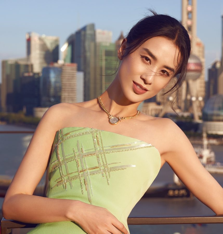 黄圣依穿清新绿裙美足踩细高跟展现东方女星优雅魅力(4/4)