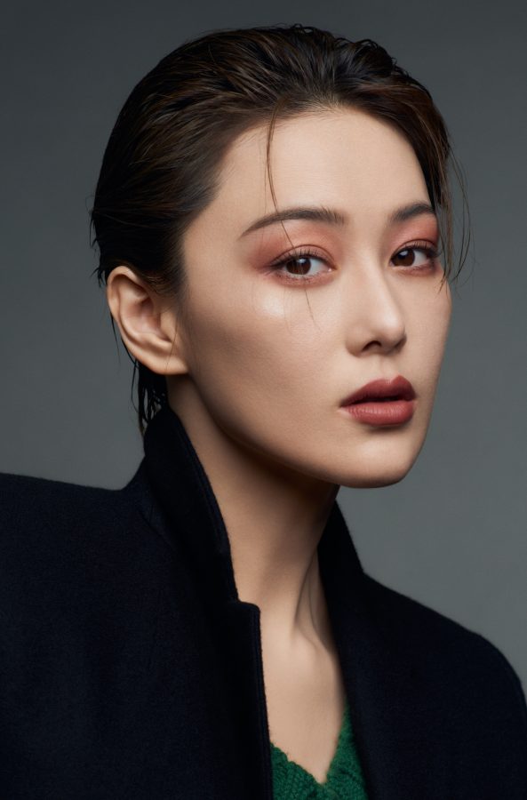 张馨予酷美短发造型高清质感脸部特写(2/4)
