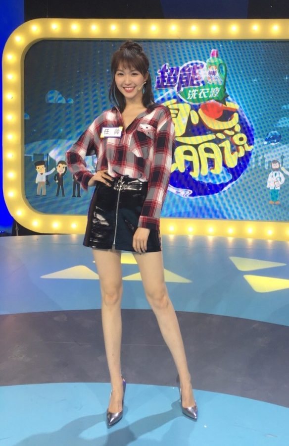 《身心美丽说》主持人任帅美腿细长(1/1)