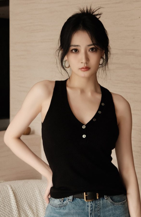 美女明星徐璐穿牛仔裤光脚丫太美(2/2)