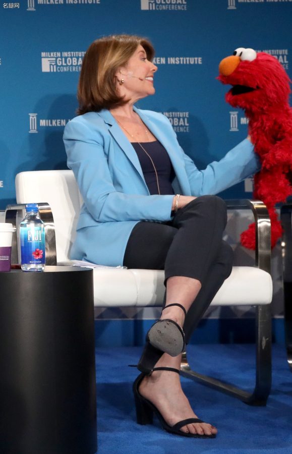 米尔肯研究院全球会议上女强人们的高跟腿(15/24)