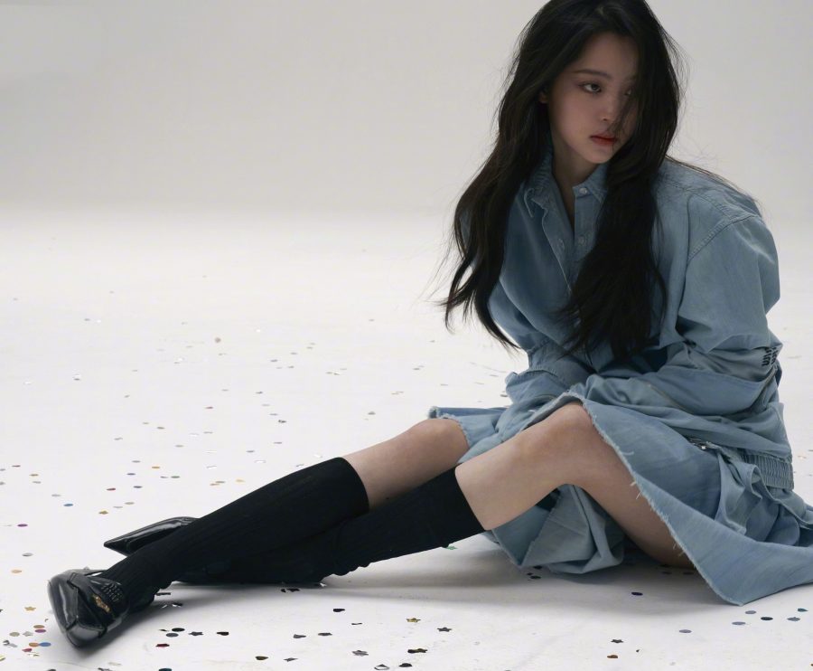 欧阳娜娜为瑞丽杂志拍摄酷飒写真封面(4/11)