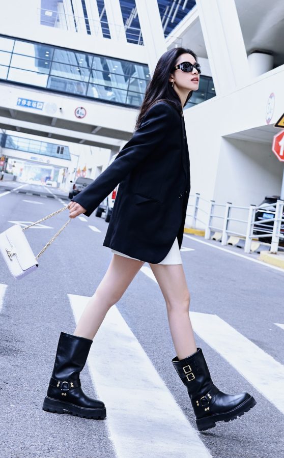 张婧仪现身机场展示纤细的白腿(7/8)