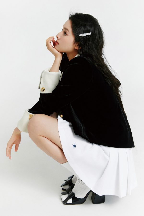《InStyle优家画报》张婧仪美玉腿时尚大片(6/7)