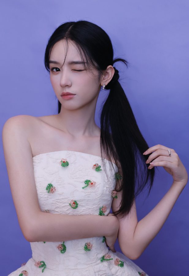 双马尾甜妹周也花朵短裙搭高跟凉鞋清纯与性感并存(2/8)