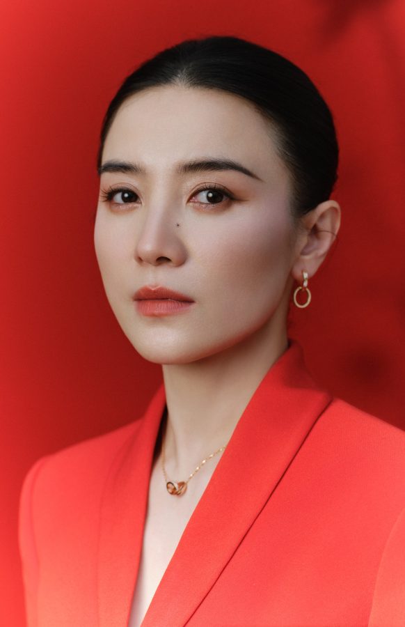 红裙女神宋佳气场全开，美艳动人展现东方魅力(4/5)