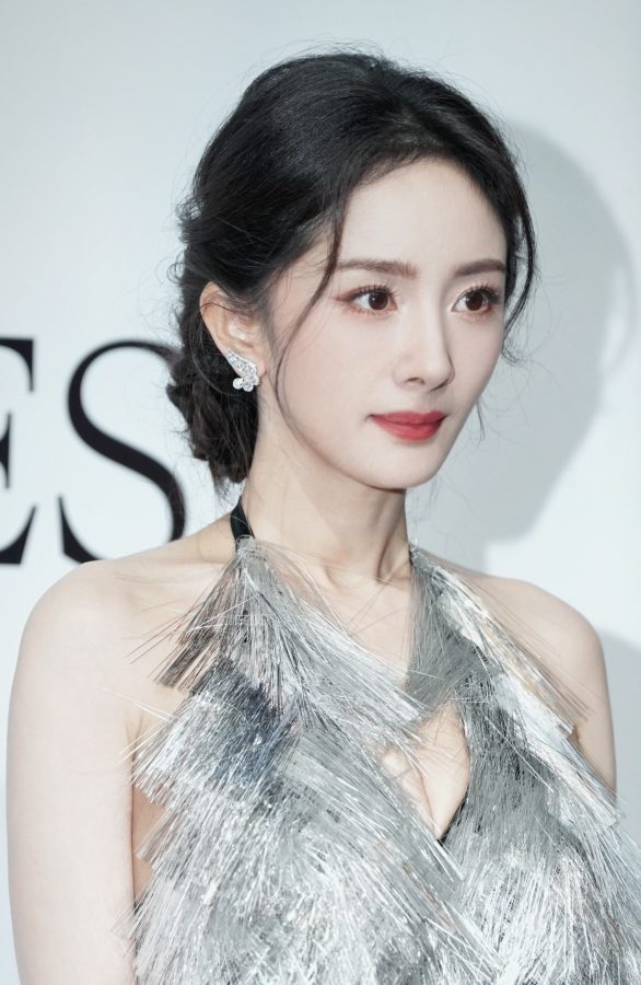 纯欲风杨幂美貌暴击,红毯上自信秀事业线(5/22)