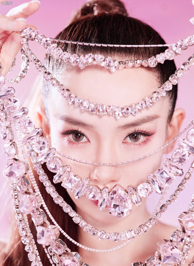 戚薇长腿高跟美足如梦似幻写真(5/5)