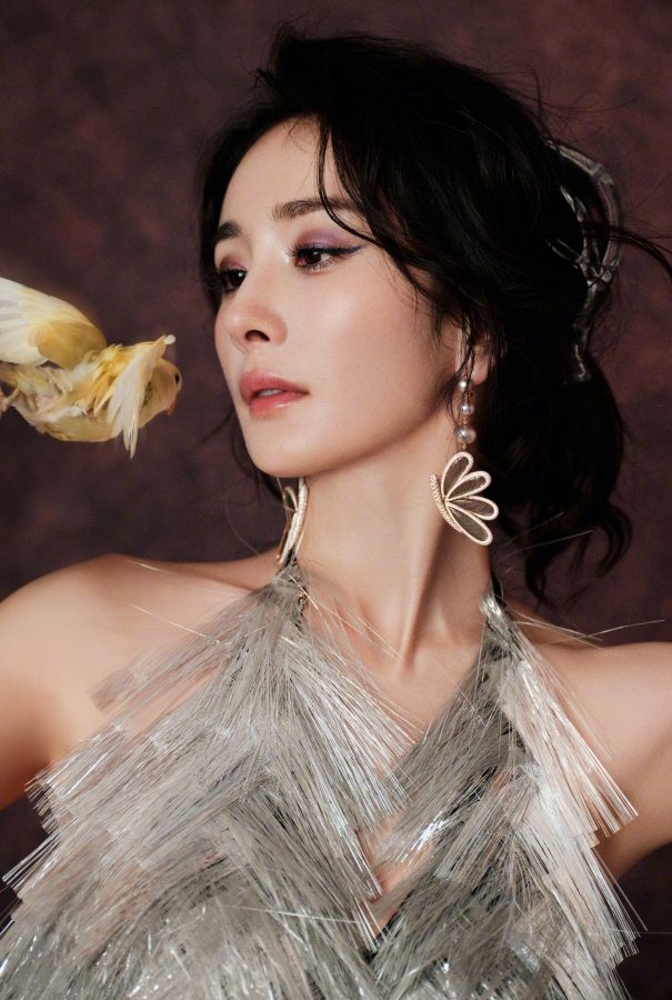 纯欲风杨幂美貌暴击,红毯上自信秀事业线(9/22)