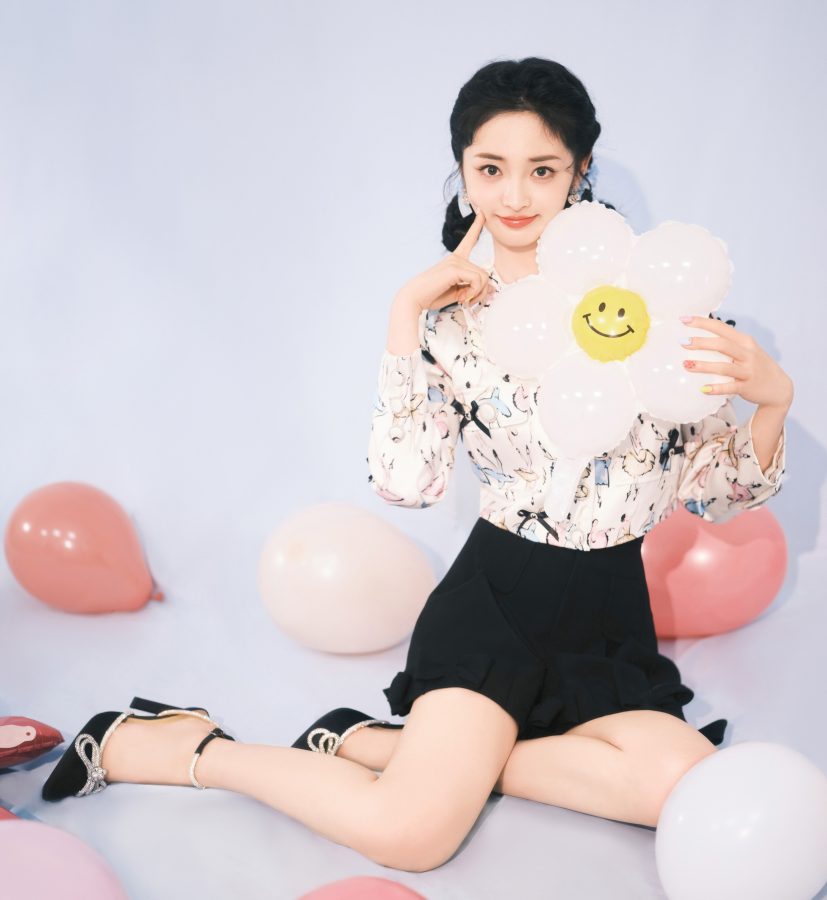 甜美少女心周洁琼纤细美腿更是吸睛利器(4/8)