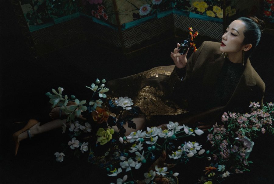 韩雪赤足拍摄东方美学繁花入梦大片(6/6)
