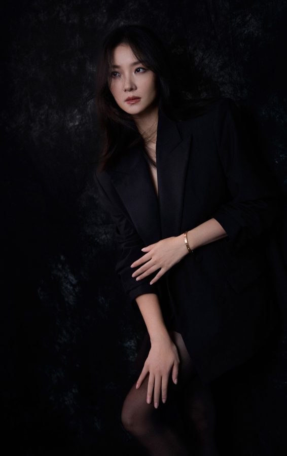女明星齐溪高跟鞋与丝袜的组合令人心动(5/7)