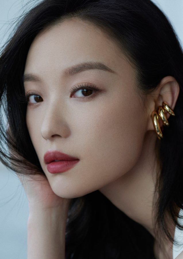 白裙女神倪妮气质绝尘，曼妙身姿尽显高级美感(5/7)