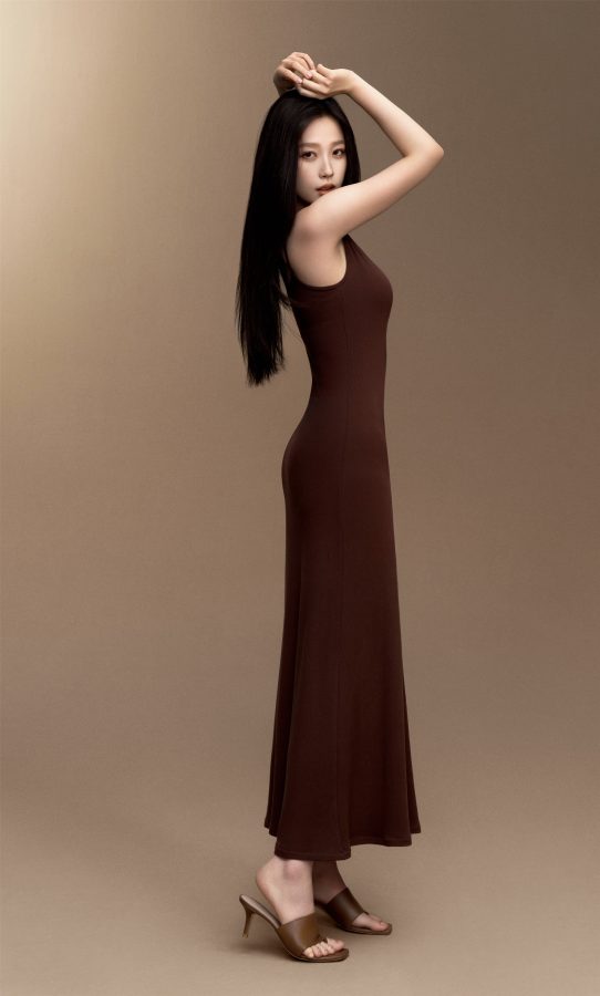 Yu Shuxin shoots promotional photos for the underwear brand she endorses(4/6)