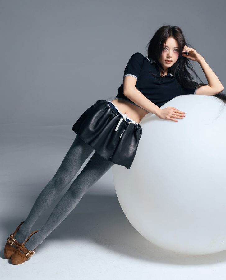 赵今麦灰色棉袜也挡不住的逆天美腿！酷飒辣妹大玩“纯欲风”(4/11)